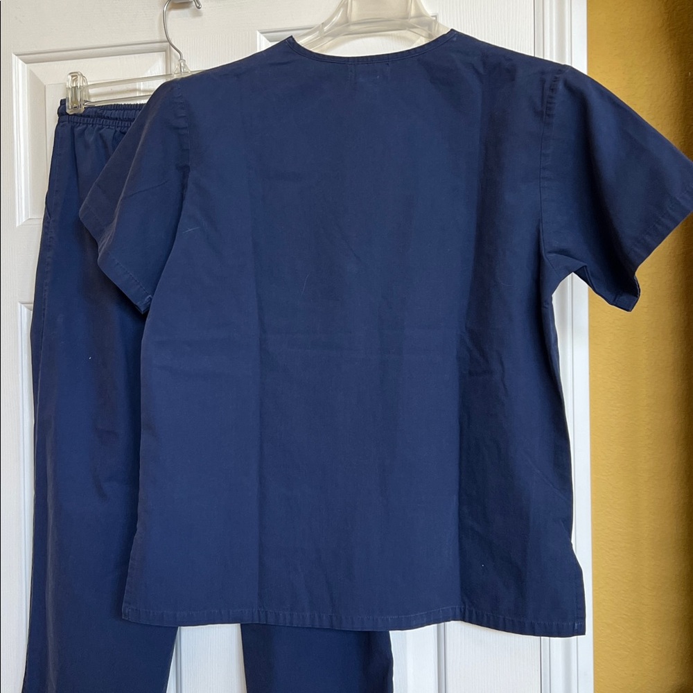 Dagacci scrub sets - Picture 6 of 10